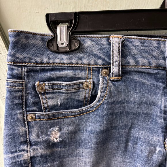 American Eagle Super Stretch Cutoff Shorts Size 6 - Picture 3 of 15